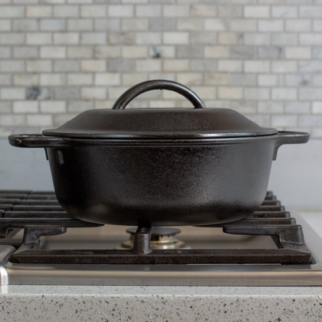 Lodge Heritage Cast Iron Dutch Ovens - Image 8