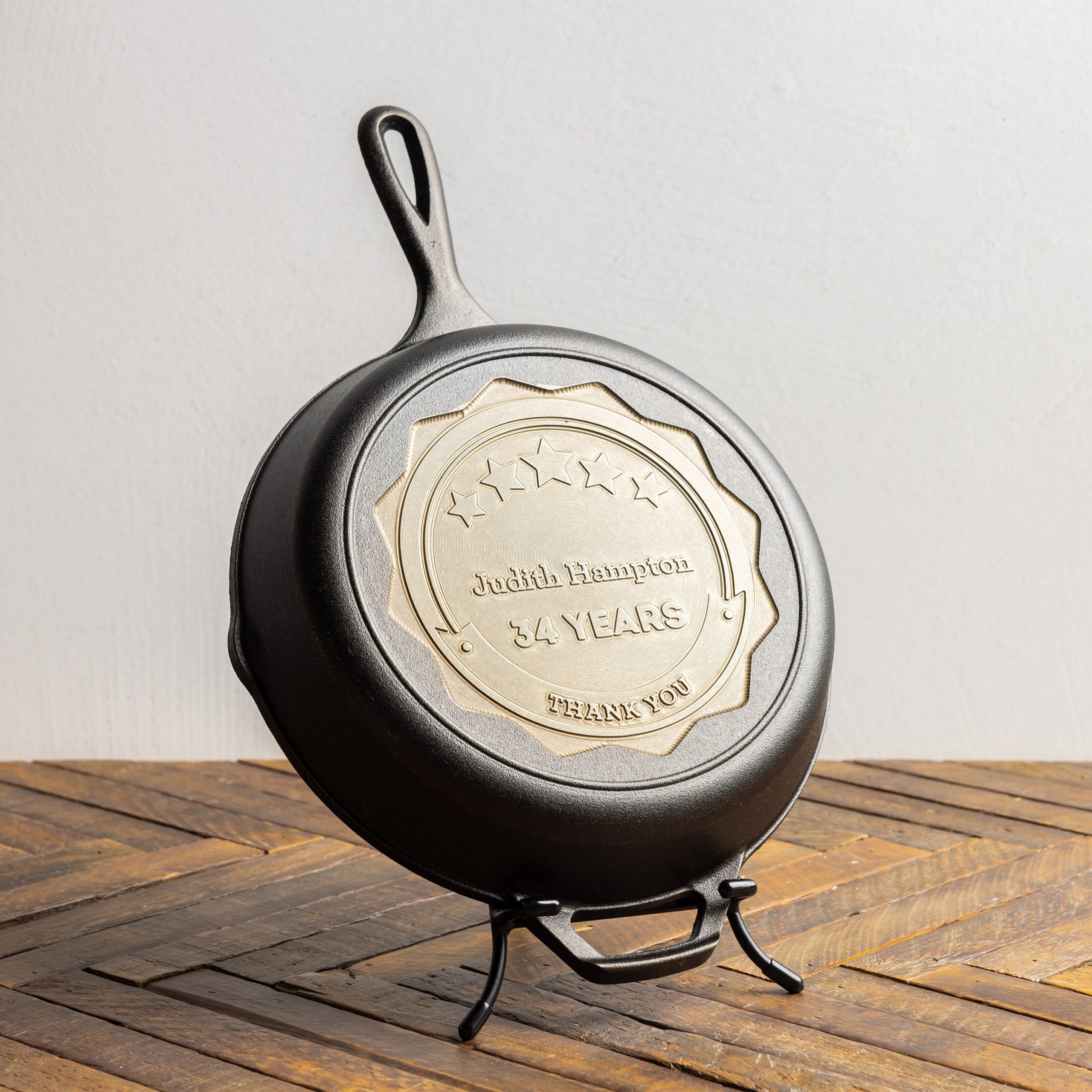 Lodge Heritage Custom Engraved Award Skillet - Image 10