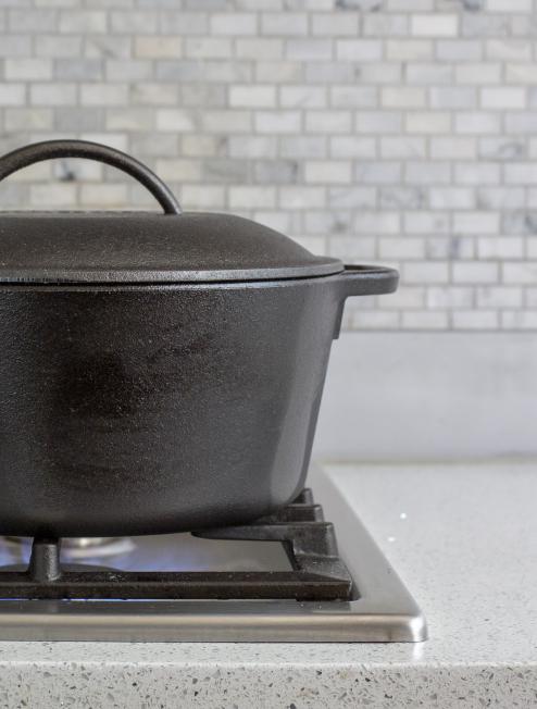 Lodge Heritage Cast Iron Dutch Ovens - Image 7