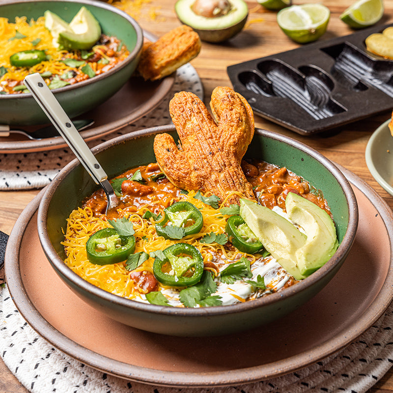 Lodge Heritage Seasoned Cast Iron Cactus Pan - Image 4
