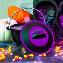 Alternative view of Lodge Heritage Heat-Treated Cast Iron Mini Kettle