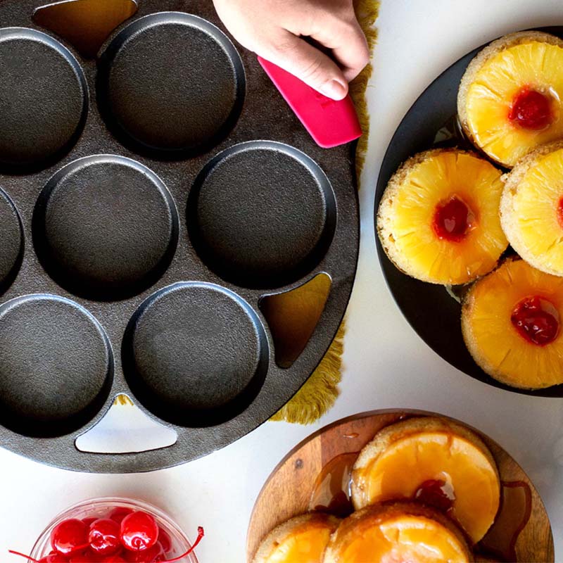 Lodge Heritage Seasoned Cast Iron Mini Cake Pan - Image 4