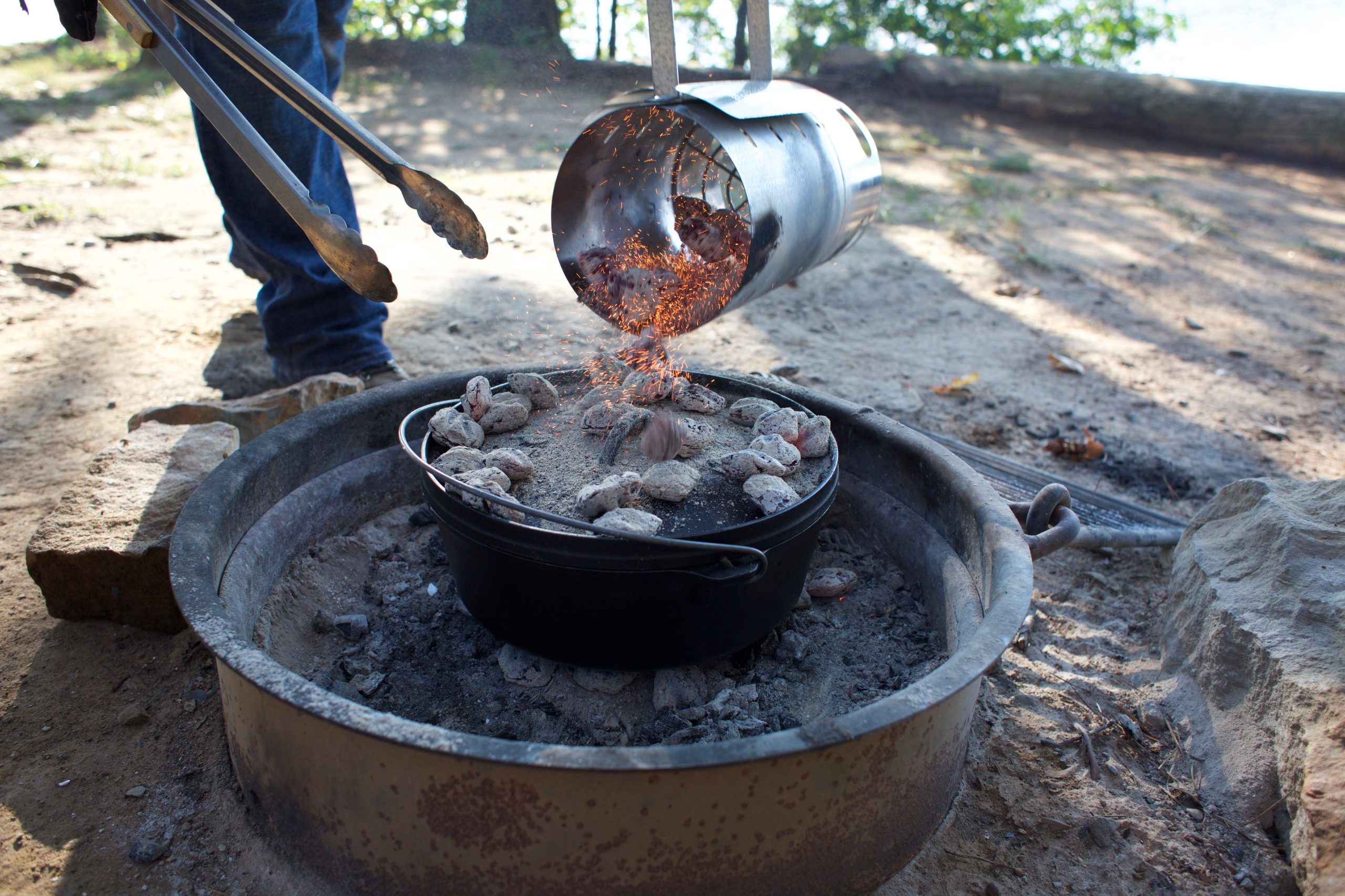 Lodge Heritage Charcoal Chimney Starter - Image 3