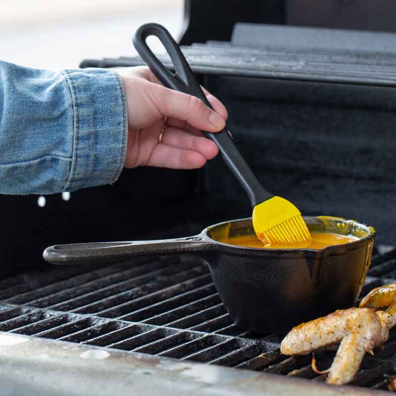 Lodge Heritage Seasoned Cast Iron Melting Pot - Image 3