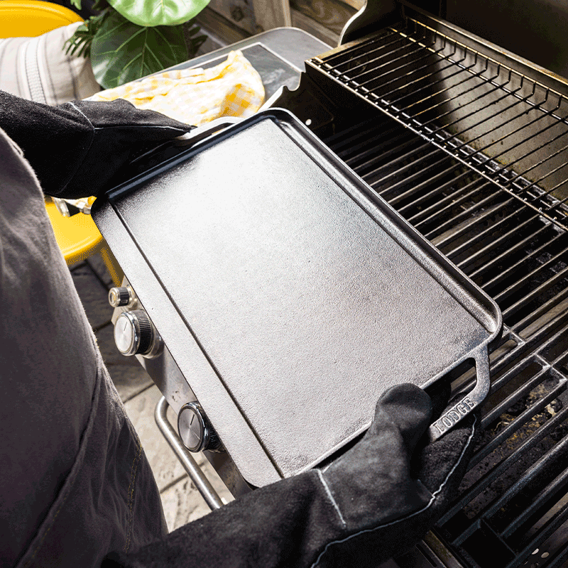 Lodge Heritage 20 x 10.5 Inch Pro-Grid Reversible Grill/Griddle - Image 5