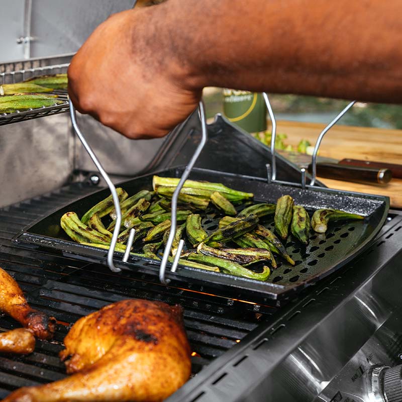 Lodge Heritage 15 x 12 Inch Seasoned Cast Iron Grill Topper - Image 5