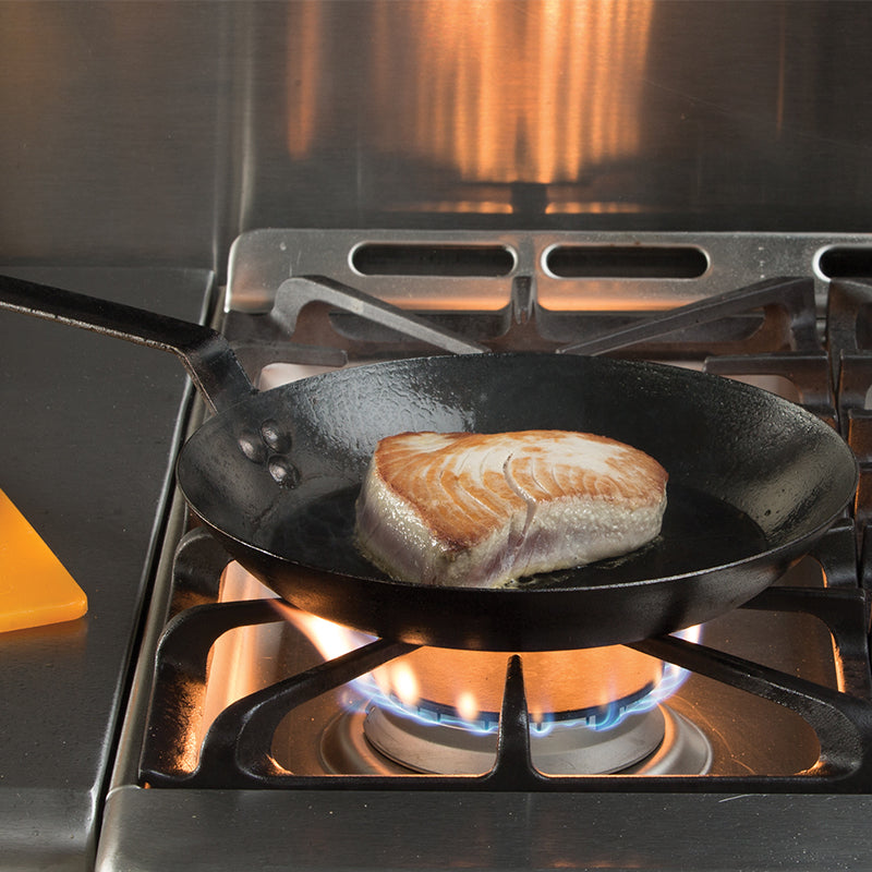 Lodge Heritage Carbon Steel Skillet - Image 19