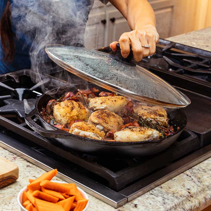 Lodge Heritage Chef Collection 12 Inch Cast Iron Everyday Pan - Image 3