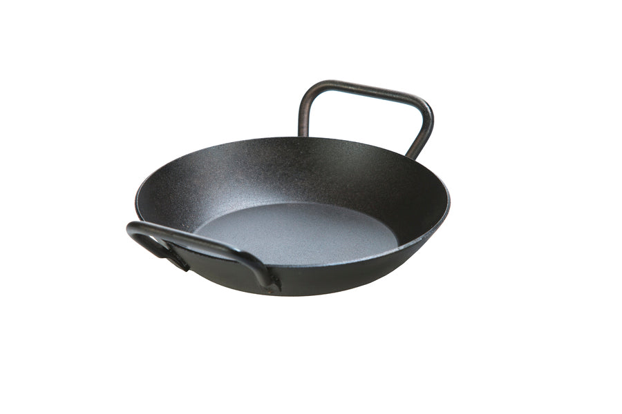 Lodge Heritage Carbon Steel Dual Handle Pan - Image 9