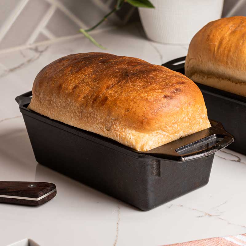 Lodge Heritage Seasoned Cast Iron Loaf Pan - Image 3